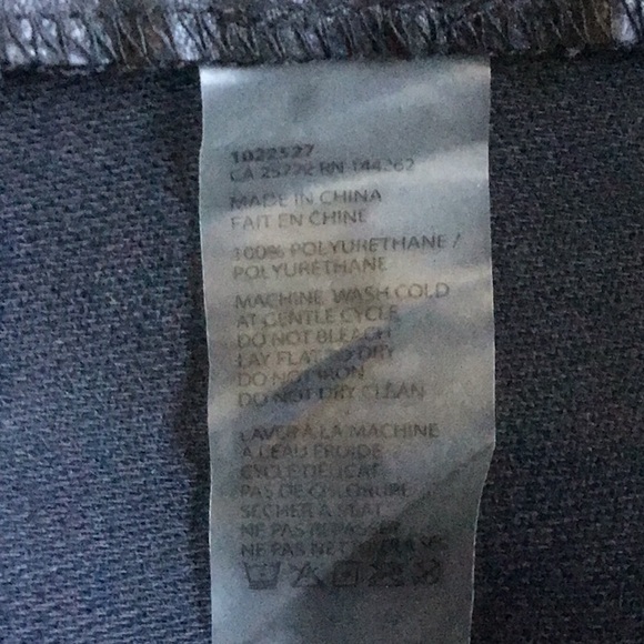 Black midi polyurethane skirt! Wash and dry! - Picture 3 of 4